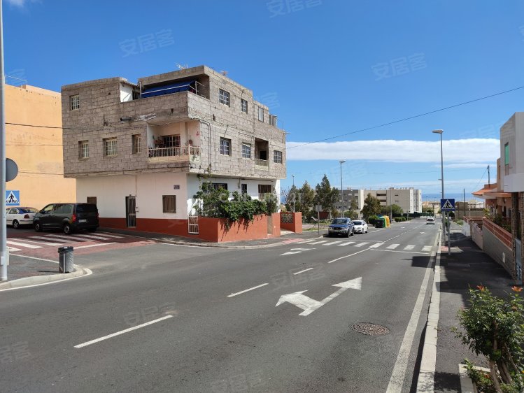 西班牙约¥38万SpainGranadilla de AbonaCommercial出售二手房庄园图片