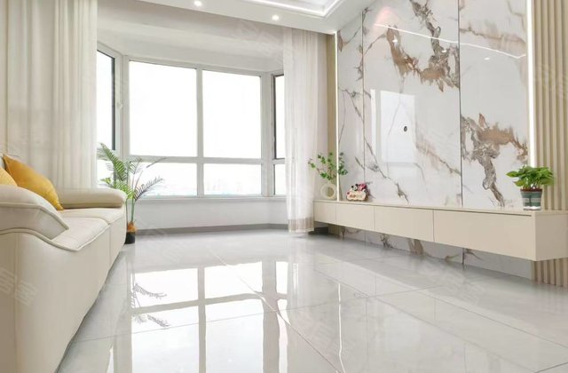 金点国际2室1厅75㎡28.8万二手房图片