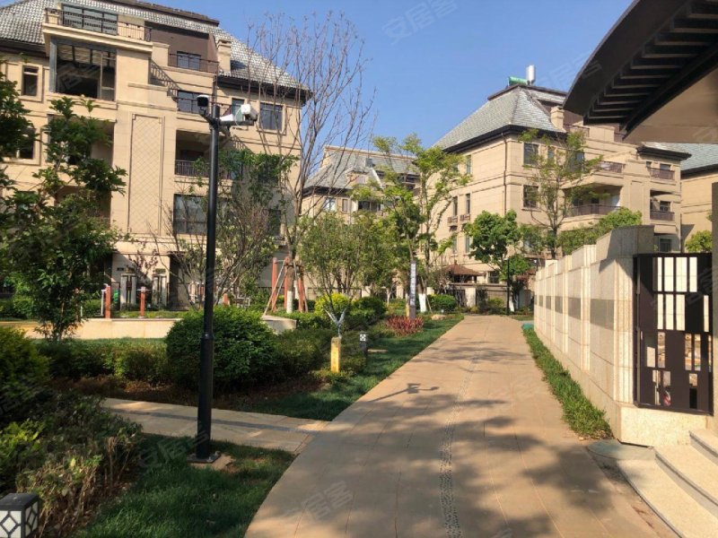 绿地海珀澜庭(别墅)