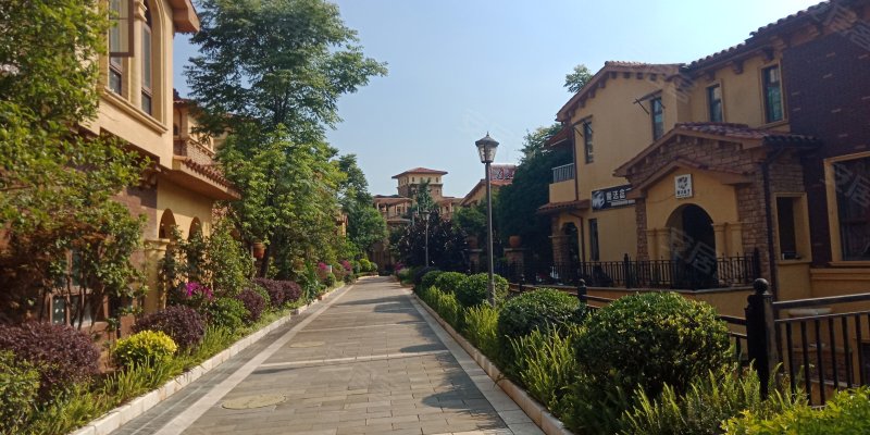 滇池卫城悦湖郡,红塔东路12号-昆明滇池卫城悦湖郡二手房,租房,房价