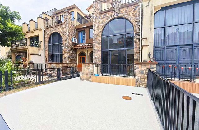 急售！富力湾全新装修别墅，业主置换急卖，价格可谈，看房方便