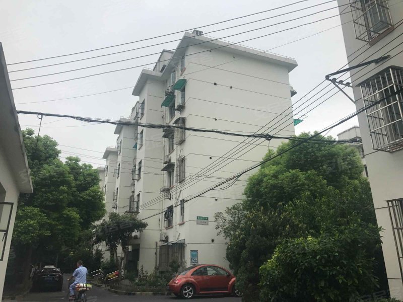 真新新村嘉秀坊