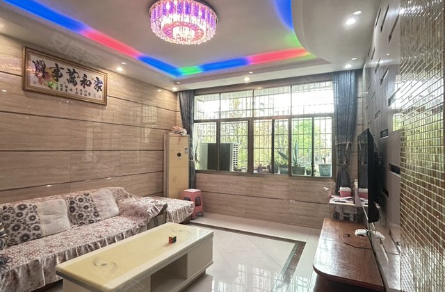 校园南路小区4室2厅127㎡39.8万二手房图片