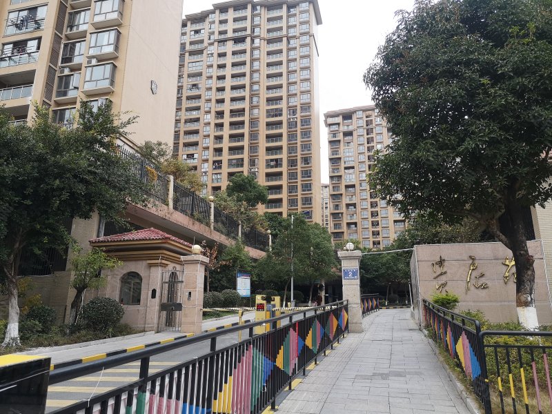 贵安新天地贵居苑