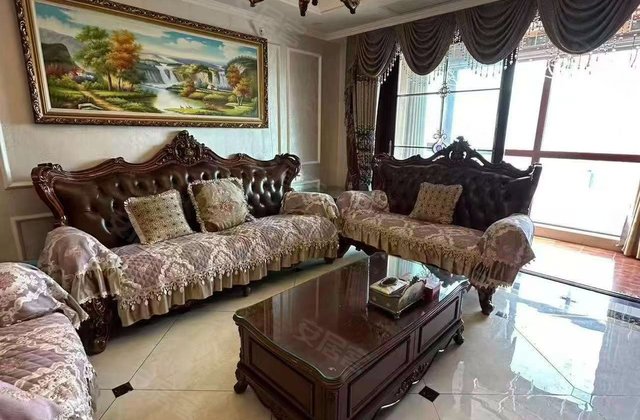 大湖富邦3室2厅138㎡82.8万二手房图片