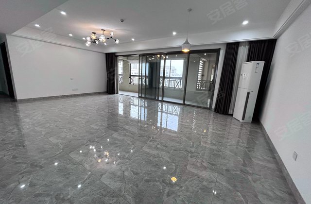 中航上城4室2厅178.69㎡194.5万二手房图片