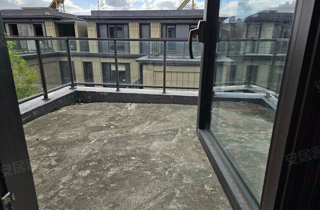 三盛璞悦府(别墅)4室2厅146.39㎡189.8万二手房图片