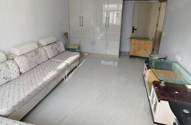 铁路西苑小区1室1厅55㎡19.8万二手房图片