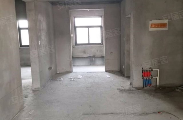 西湖壹号3室2厅132㎡74万二手房图片