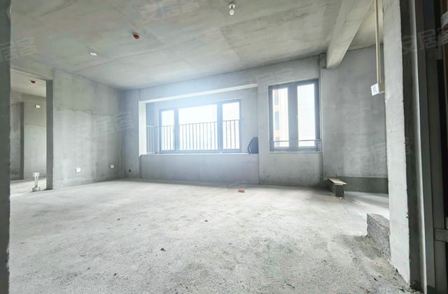 有证出售 万宝商圈 刚交房社区 电梯端头3房 人车分流