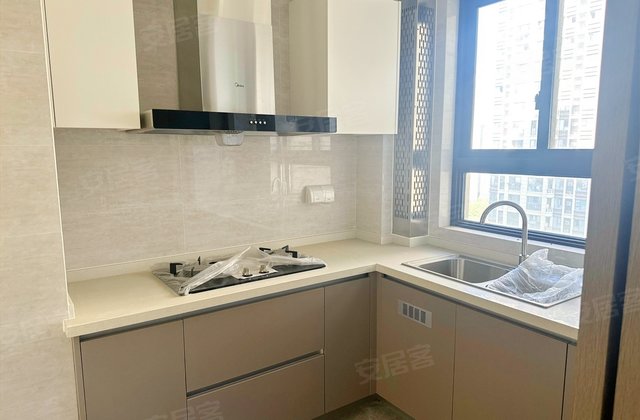 公元壹号(四期)3室2厅119.8㎡149.8万二手房图片