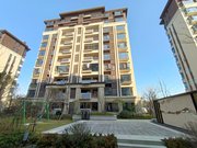 华邦观湖别院 电梯房 临地铁 楼龄新 正南朝向 双卫