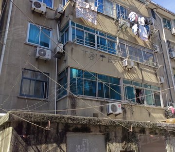 油车路三房两厅二卫好位置好楼层低总价性价比高看房方便