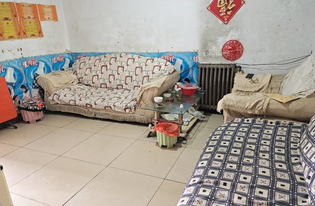 城建商住楼2室1厅65㎡32.8万二手房图片