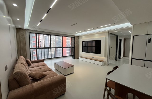 飞鹅新天地4室2厅149㎡65万二手房图片