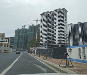 富力湖滨悦居