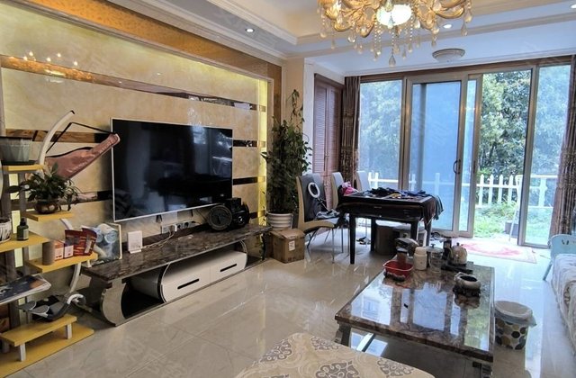 飞扬新天城3室2厅111.5㎡57万二手房图片