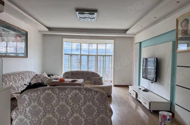 玉盘小区3室2厅130㎡32.8万二手房图片