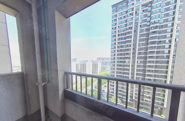 德兴印象铂郡4室2厅117.95㎡73.8万二手房图片