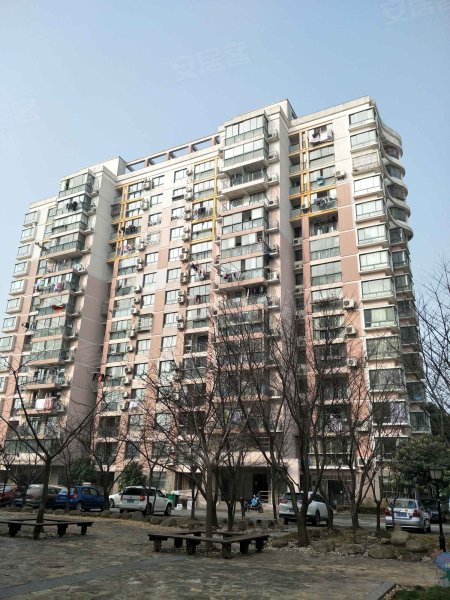 世博家园十三街坊 