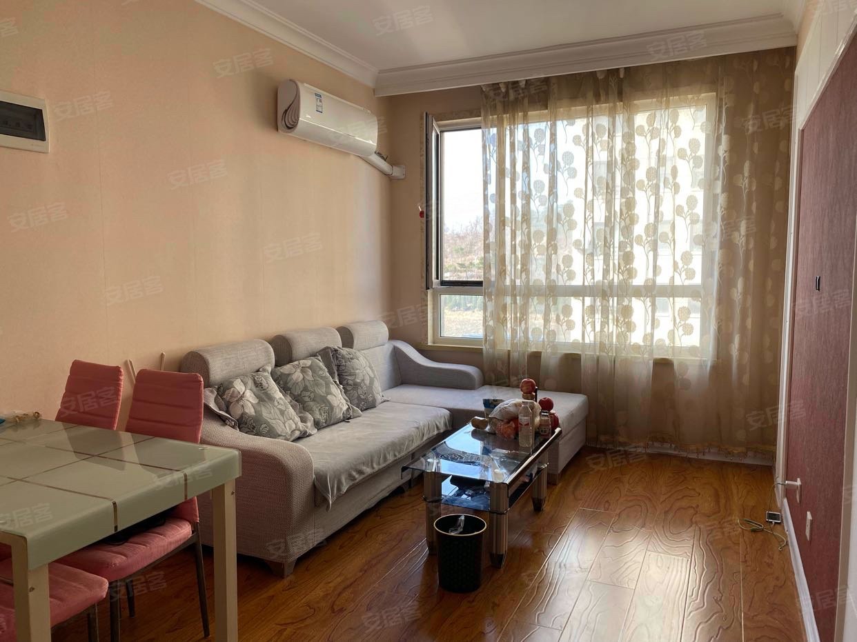 白领公寓 楼层好送家具价格可议房东直卖