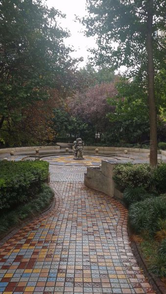 东苑半岛花园(公寓住宅) 