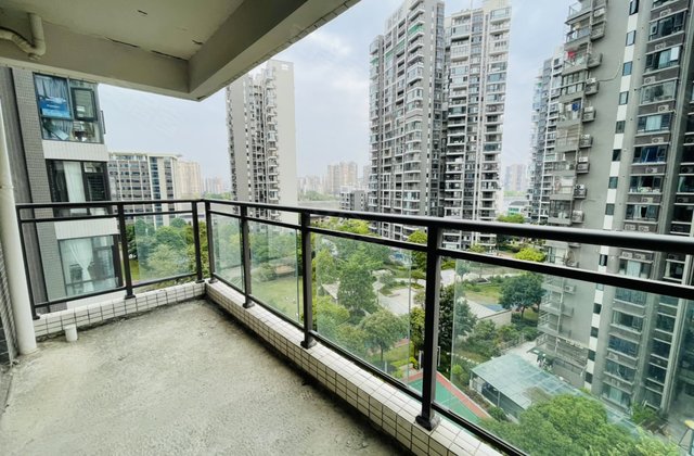 海丝东港蓝月4室2厅149㎡92.8万二手房图片