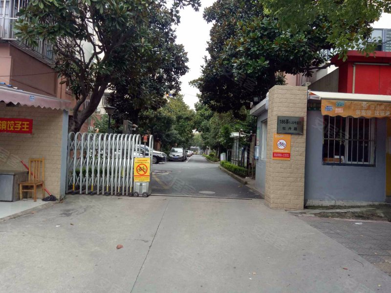 牡丹路186弄小区 
