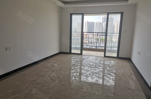 发现美院4室2厅120㎡48万二手房图片