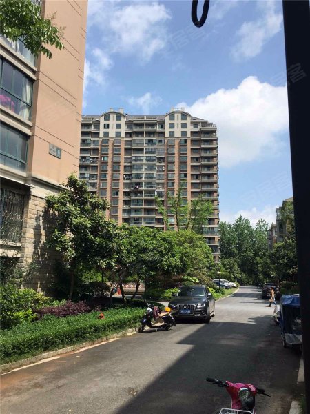 集美岸上蓝山青水苑