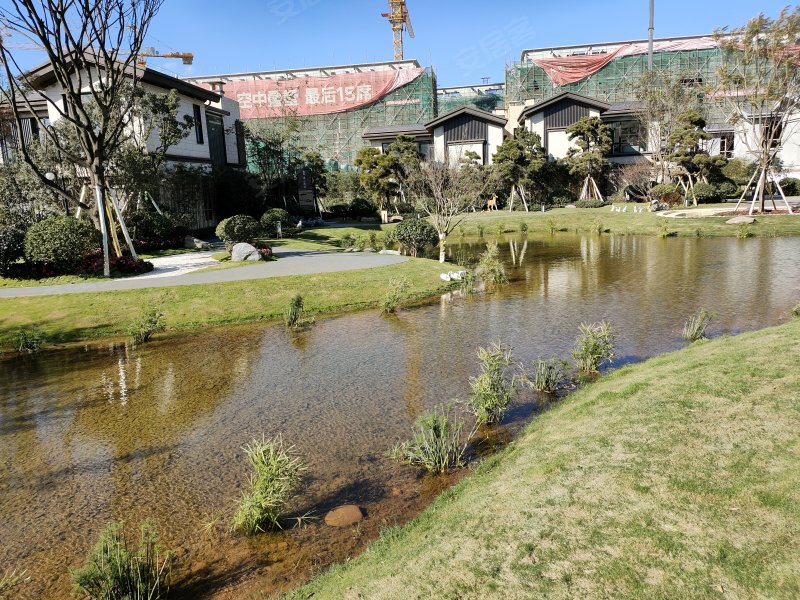 俊发嵩山溪谷(别墅)