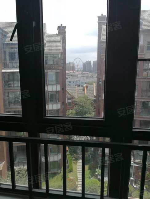 伊顿小镇6室2厅2卫