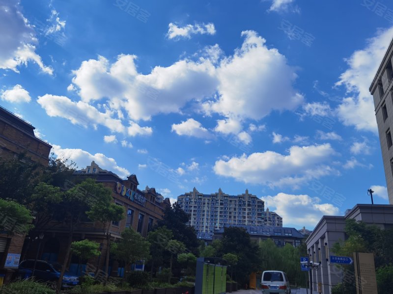 金地格林世界格林公馆(商住楼) 