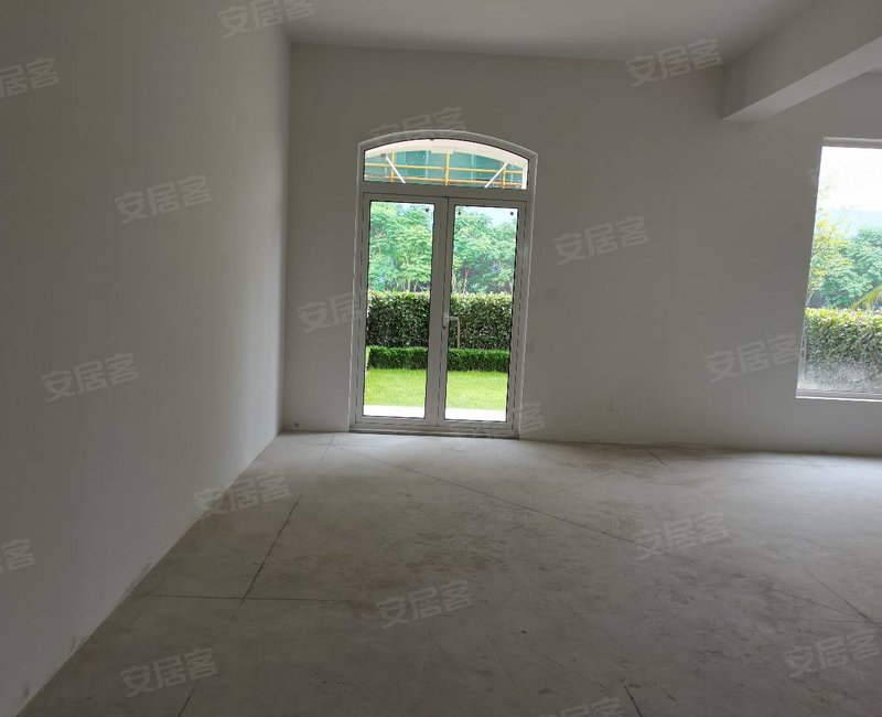 乐虹湾排屋一套理想中的别墅连地下室共五层 世茂滨江乐虹湾二手房 4万 5室2厅 5卫 185平米 温州安居客