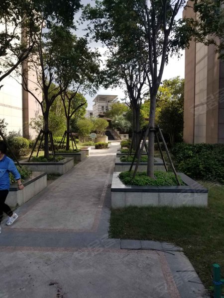 路劲翡丽湾(公寓住宅) 