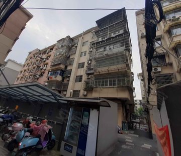 朝阳西路32,43号小区