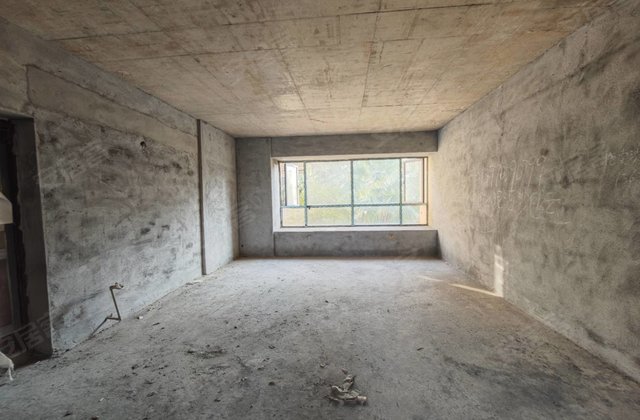 五环星城5室2厅160㎡55万二手房图片