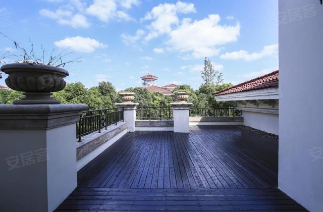 上海尊堡园别墅图片