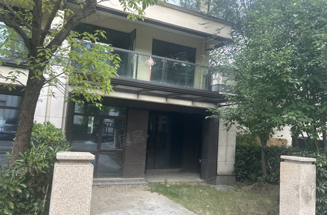 鸿坤花语墅4室2厅143㎡148万二手房图片