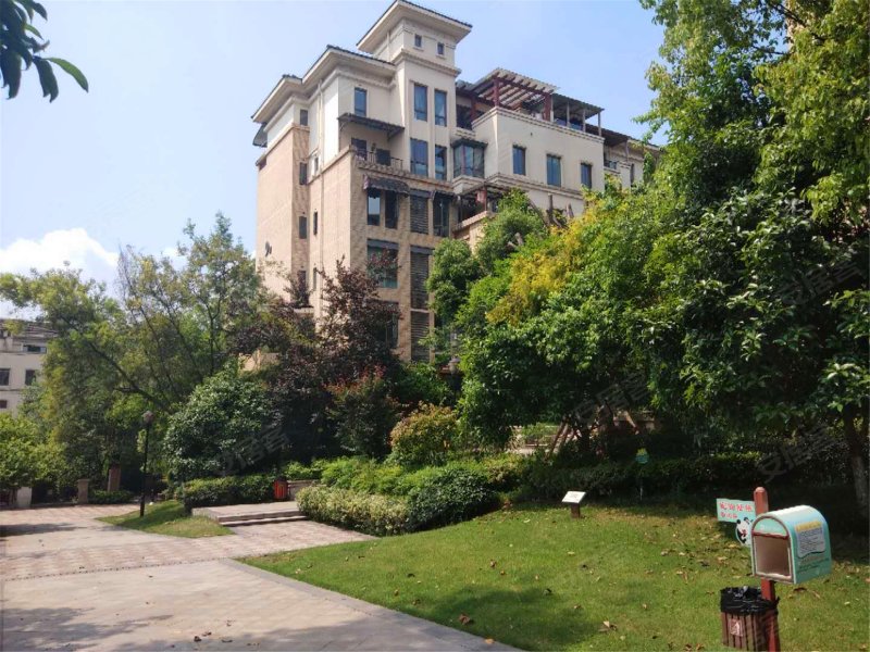 保利江上明珠朗园