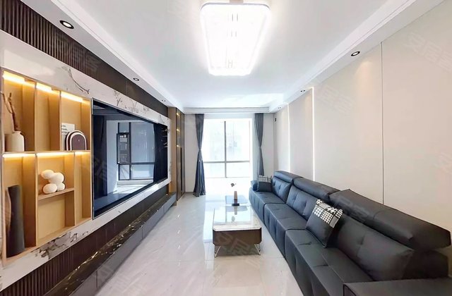 北海新居3室2厅131.84㎡82.1万二手房图片