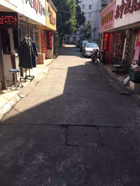 北中路328弄小区 