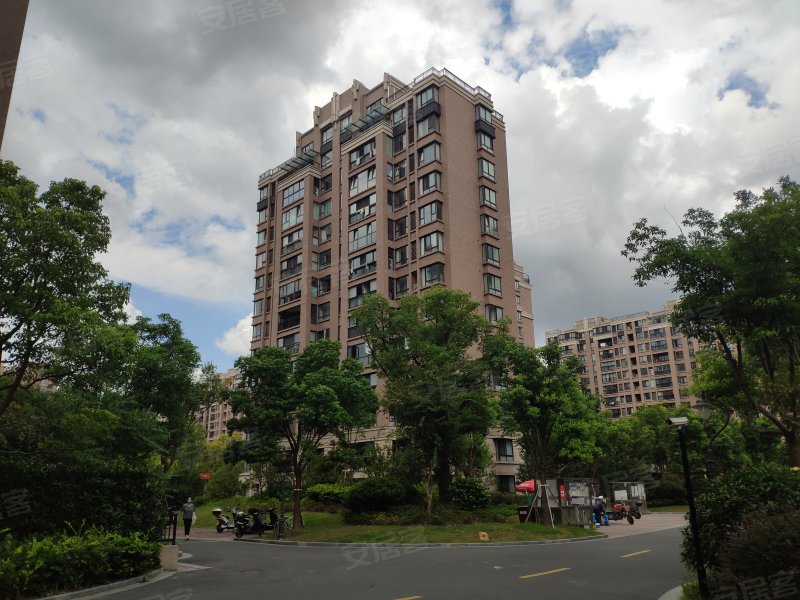 中环国际公寓(三期)