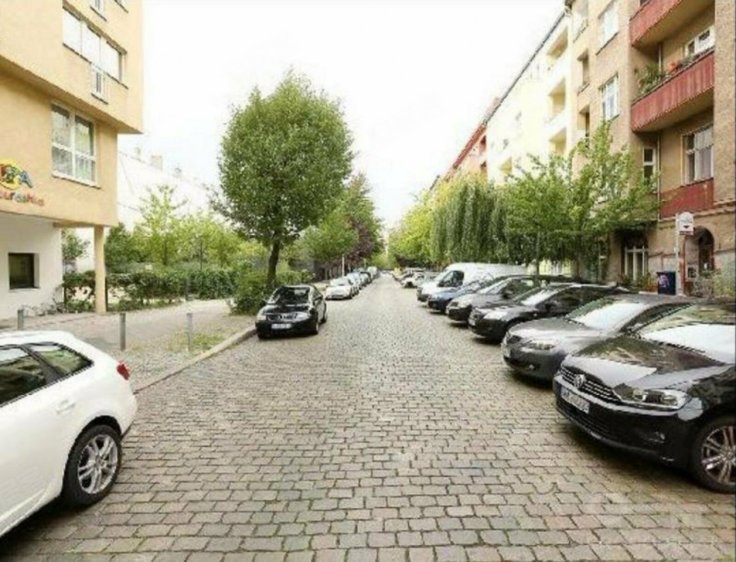 德国柏林约¥498万3间房间式公寓，位置安静，现代化，适合 者或业主二手房公寓图片