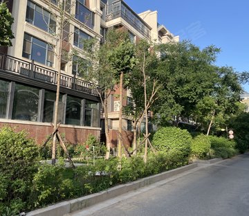 兴泰滨河领域