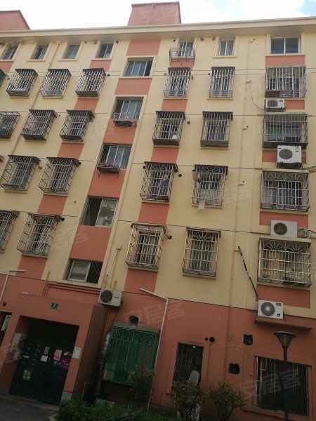 芳草路253弄小区 