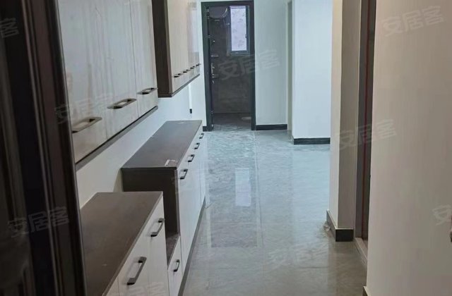 仁和国际2室2厅78.32㎡27万二手房图片