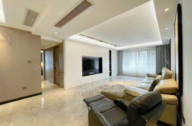 南江滨西大道 商品房  临地铁 交通便捷 南北通透