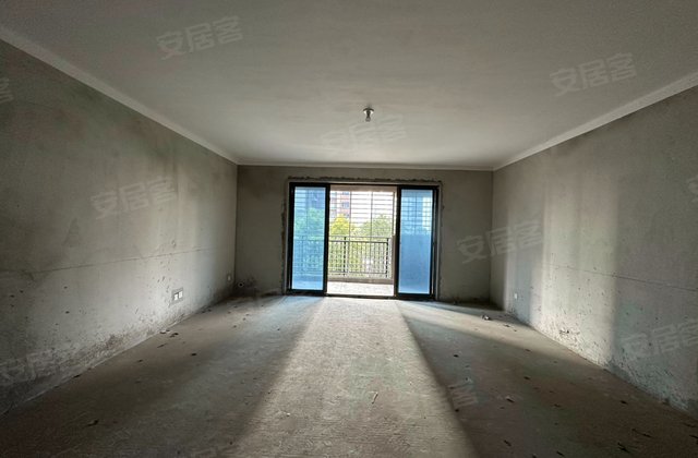 蚌埠碧桂园5室2厅203㎡102万二手房图片