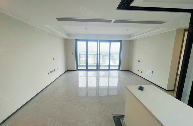 房东置换，吾悦商圈，万科品质！大三房！随时看！